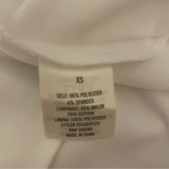 White XS womens lined sleeveless dress. Lace open back. Side zipper - Picture 9 of 9